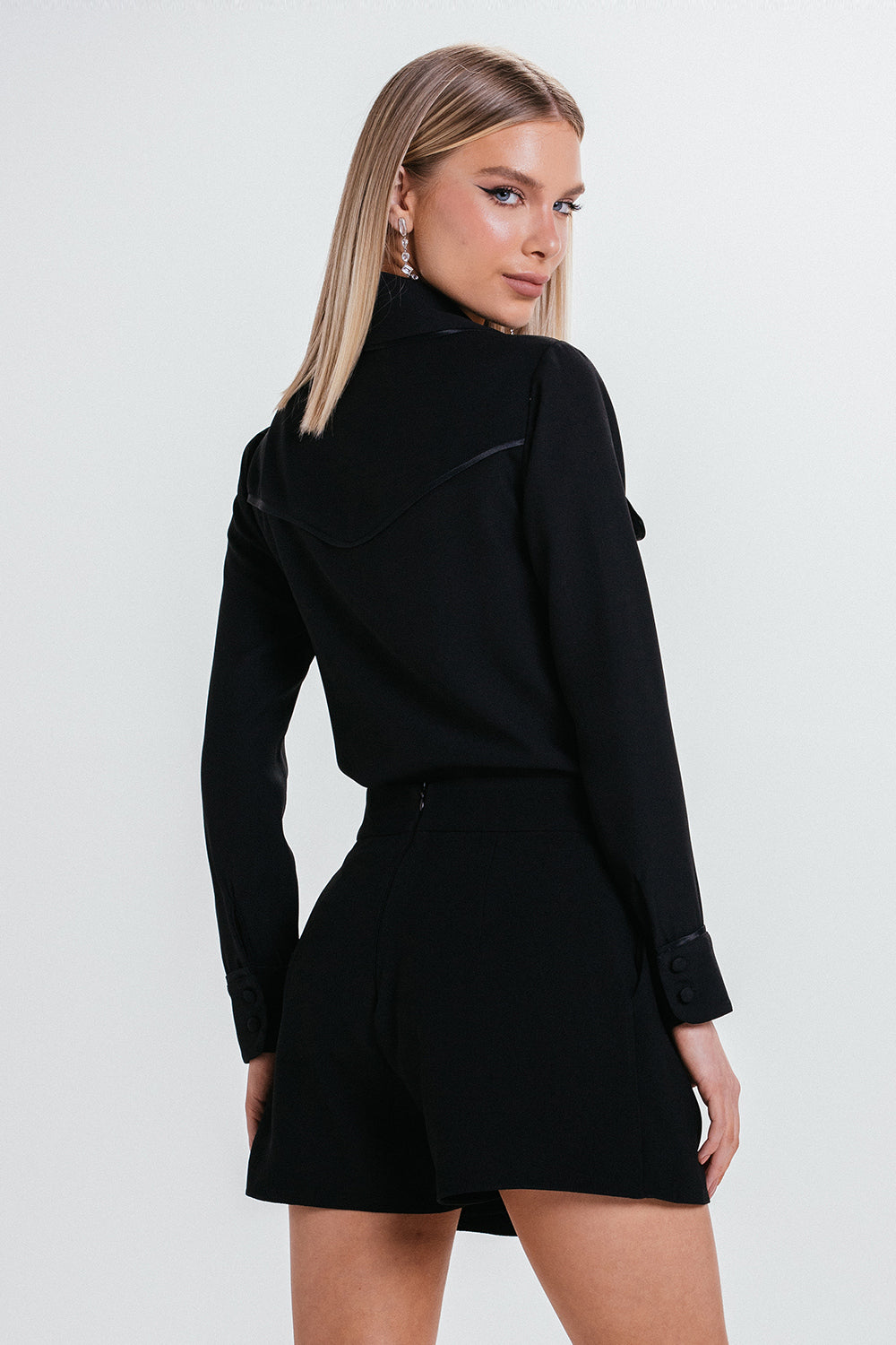 Short Saia Verena - Preto