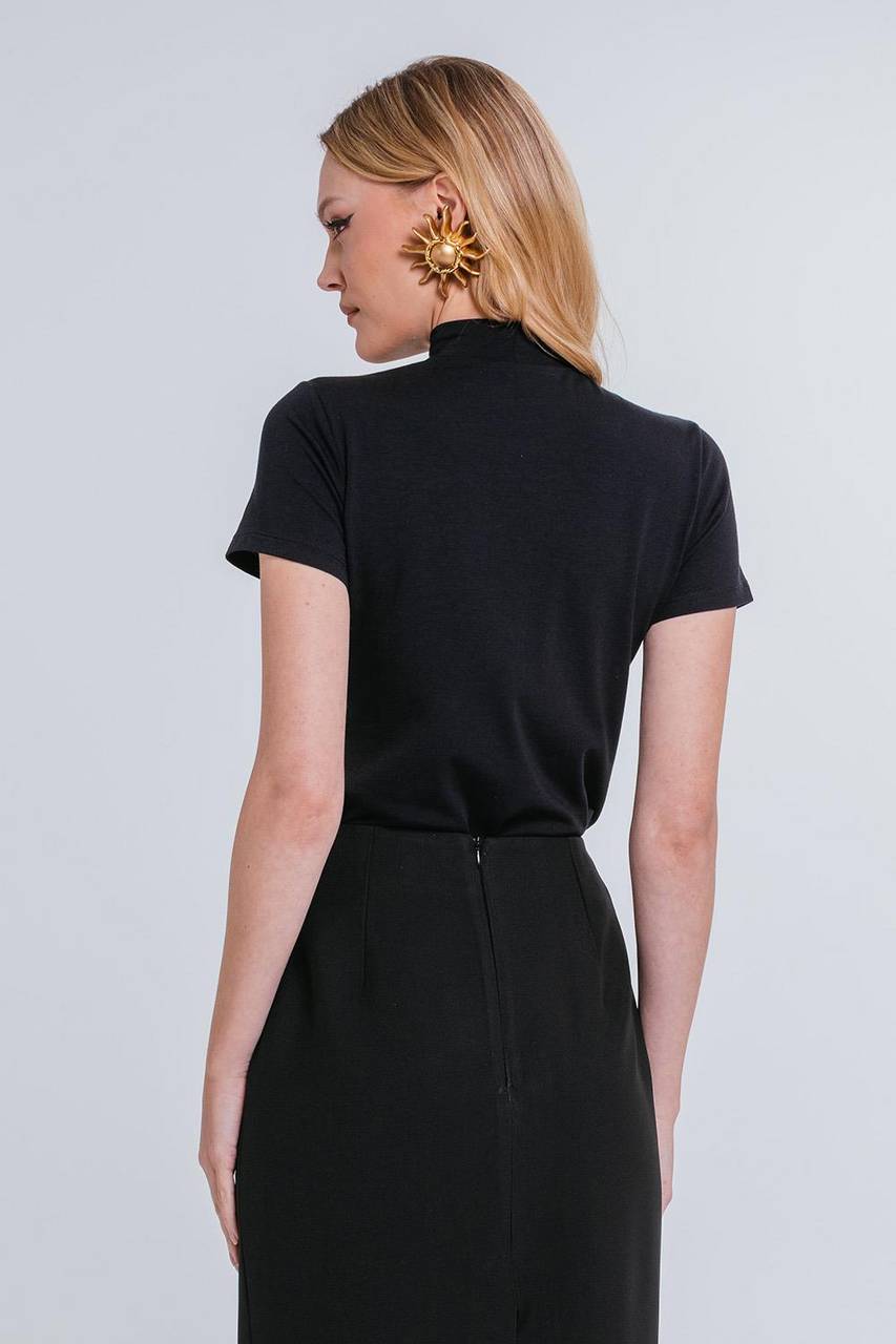 Blusa Vic - Preto