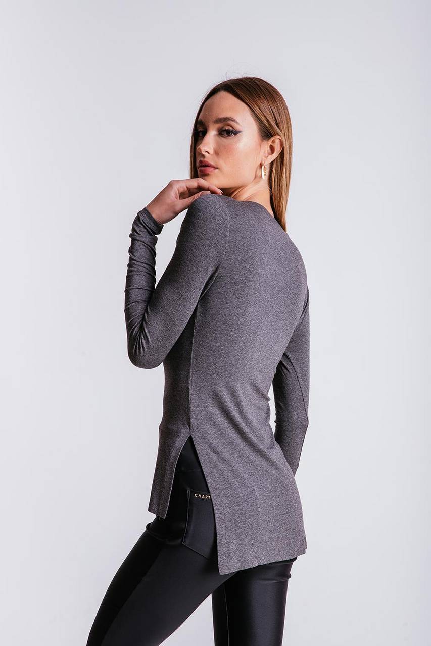 Blusa Longuete Decote V - Chumbo