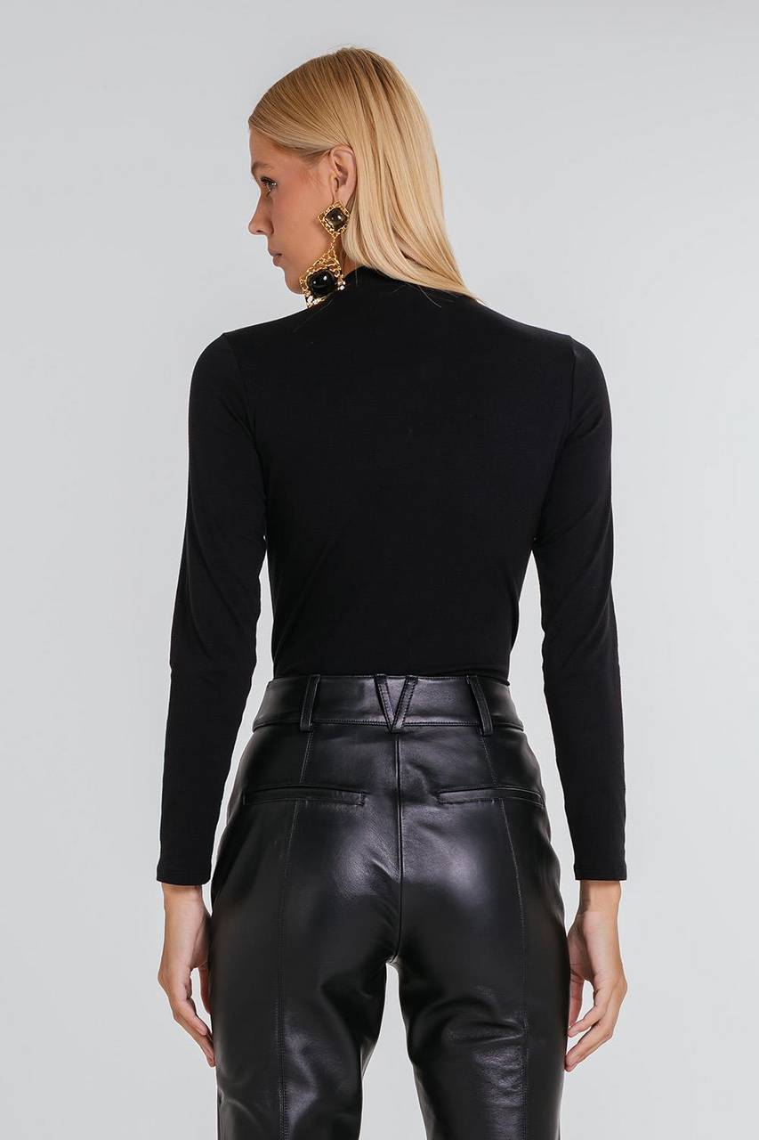 Blusa Enny - Preto