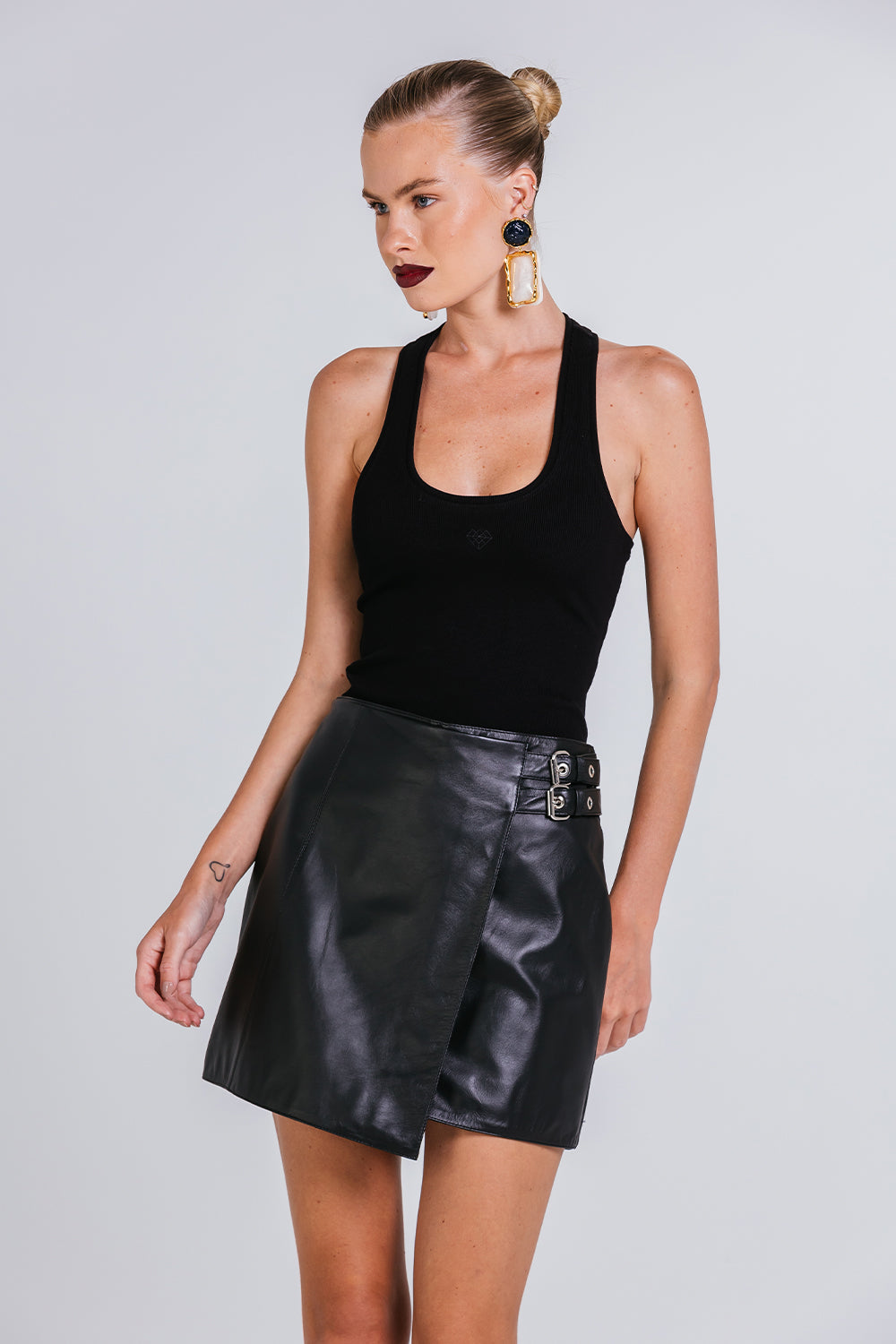 Saia Mirian - Preto