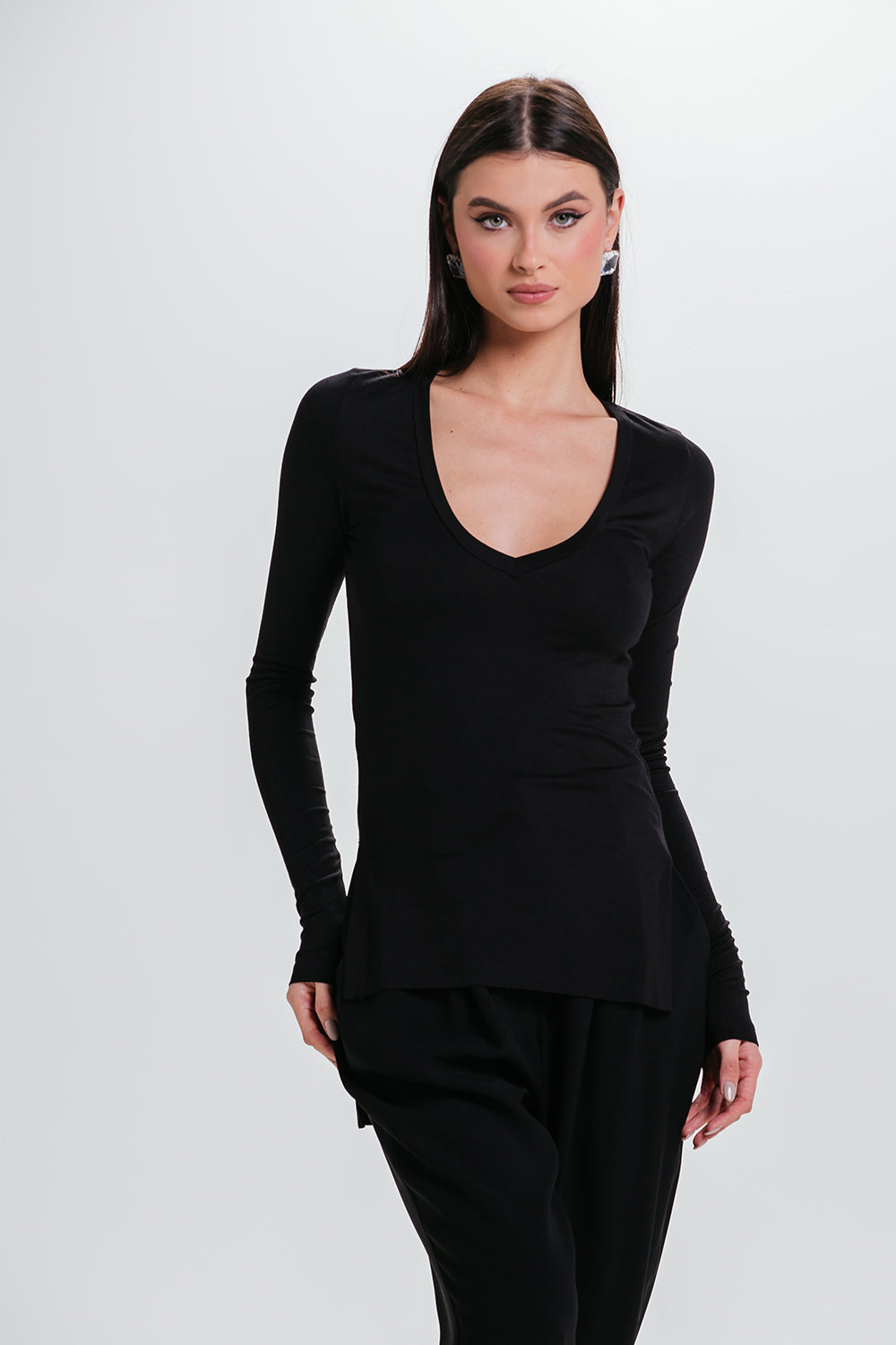 Blusa Longuete Decote V - Preto